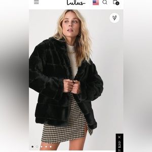 Lulus NWT Black Faux Fur Coat